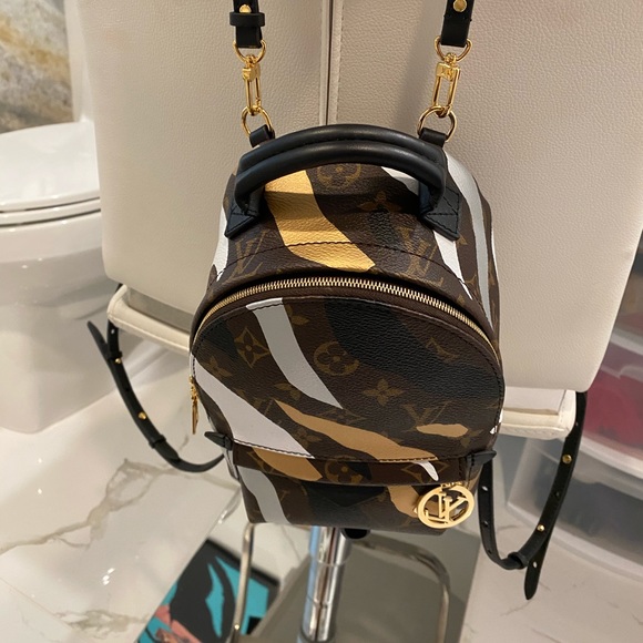 🦄 🎁 LVxLoL Palm Springs Mini NEW w/receipt 🦄 - Picture 2 of 8